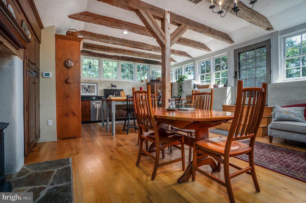 1175 MEETINGHOUSE ROAD