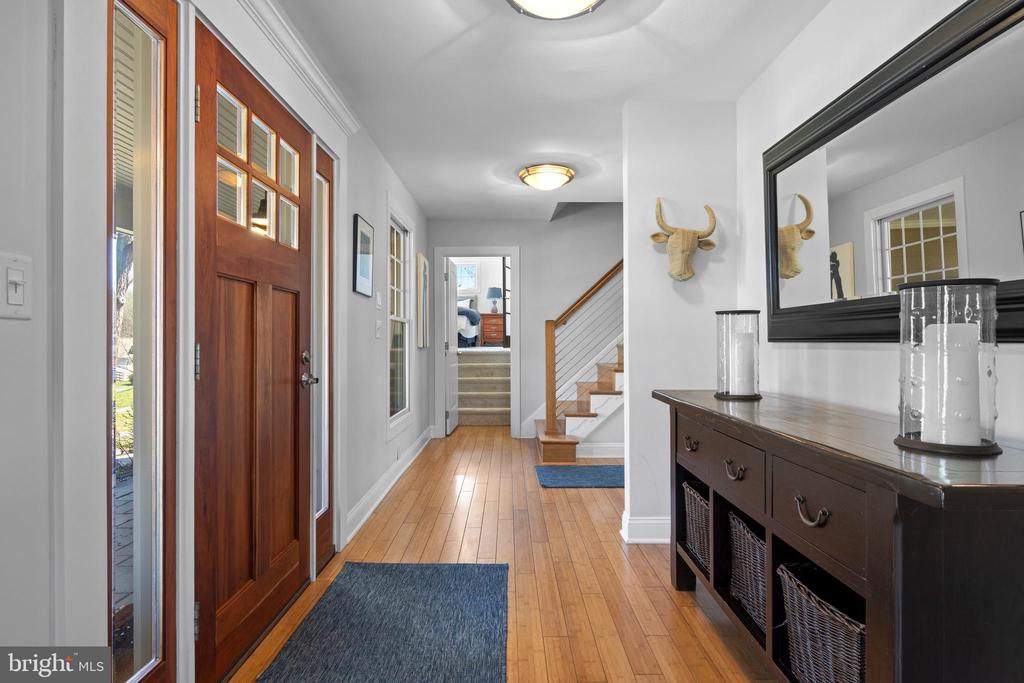746 WESTWIND DRIVE