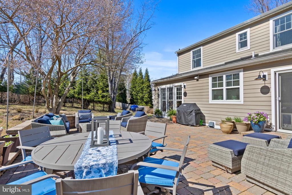 746 WESTWIND DRIVE