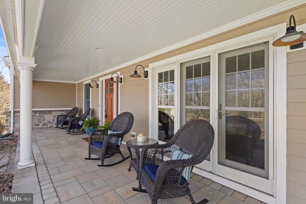746 WESTWIND DRIVE