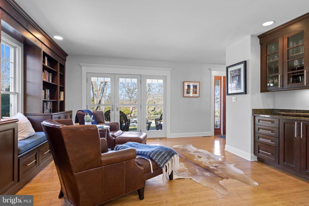 746 WESTWIND DRIVE