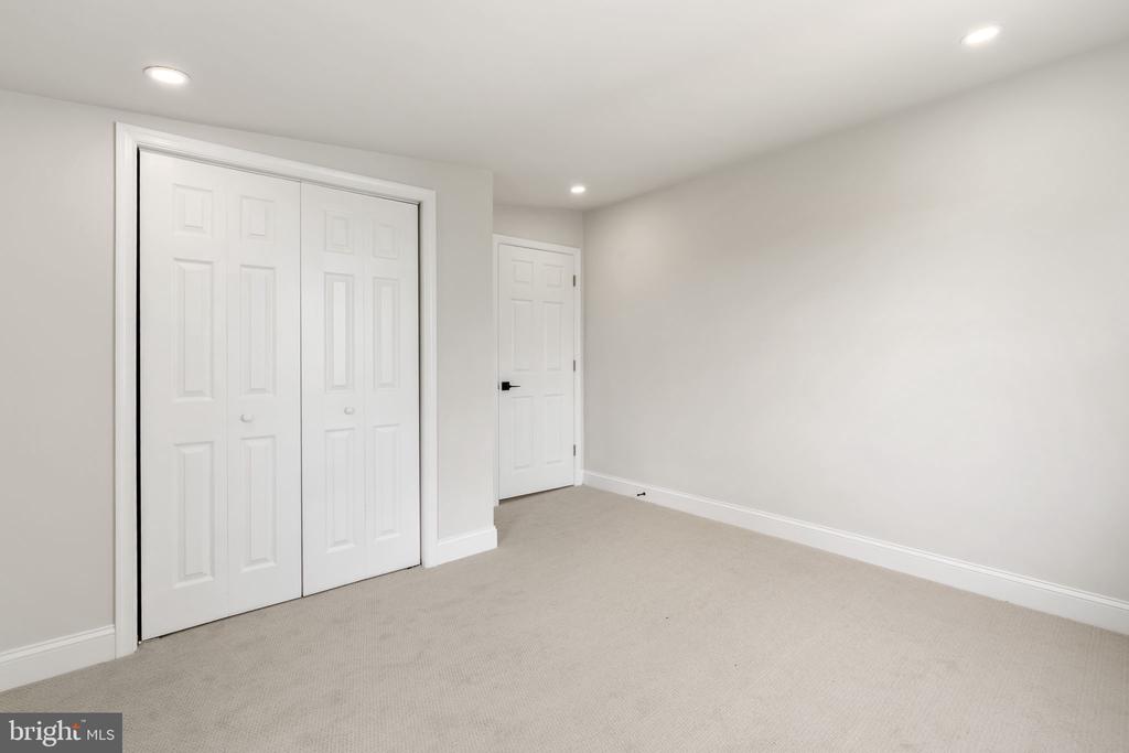 107 BRADFORD AVENUE