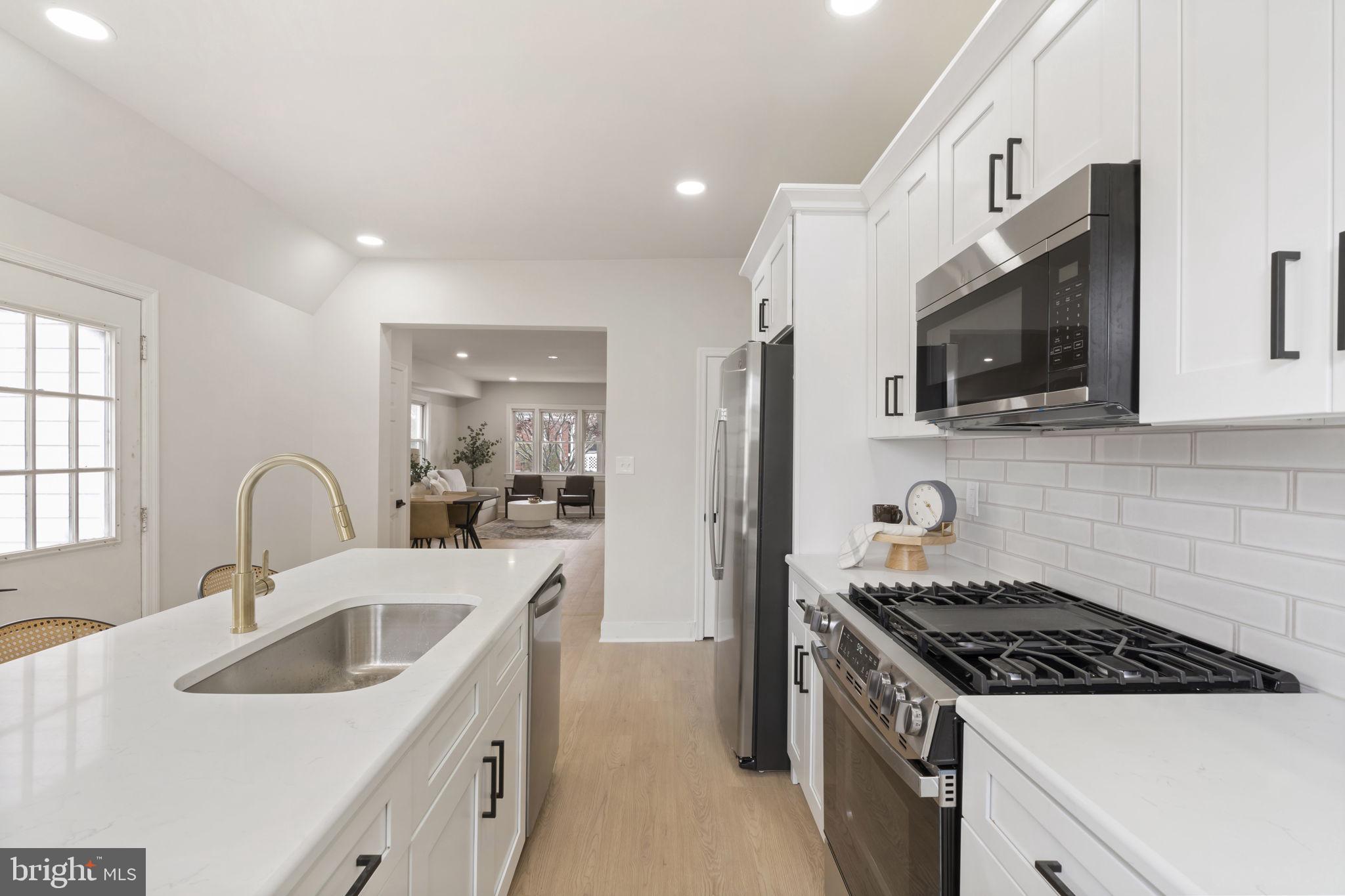 107 BRADFORD AVENUE