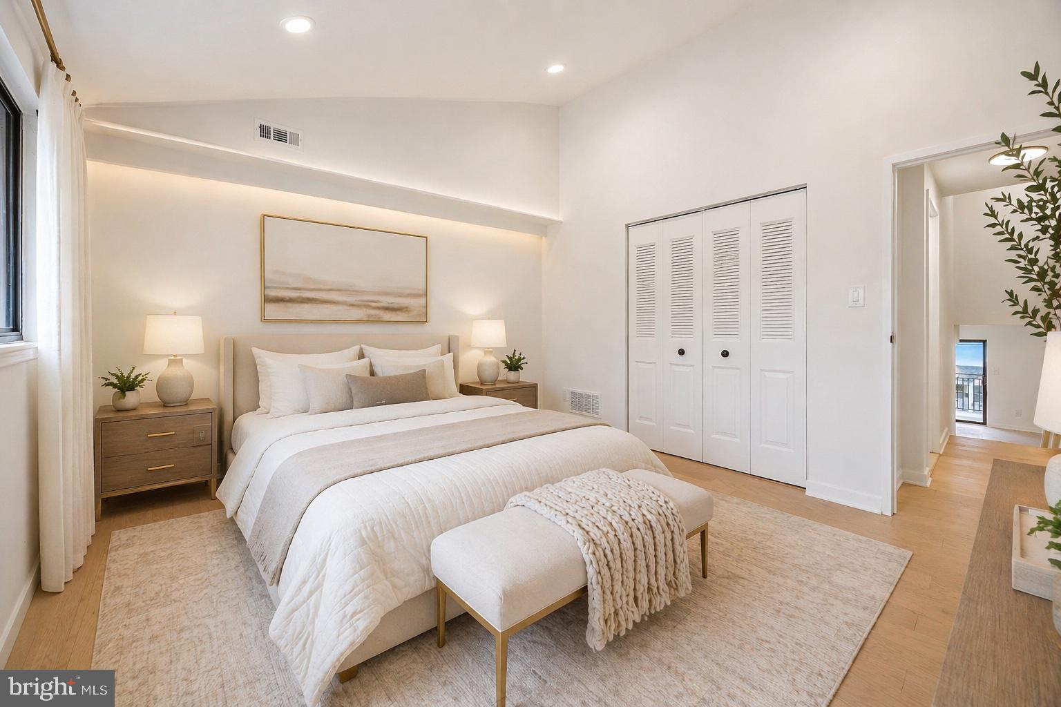 30 N WATERLOO ROAD 12