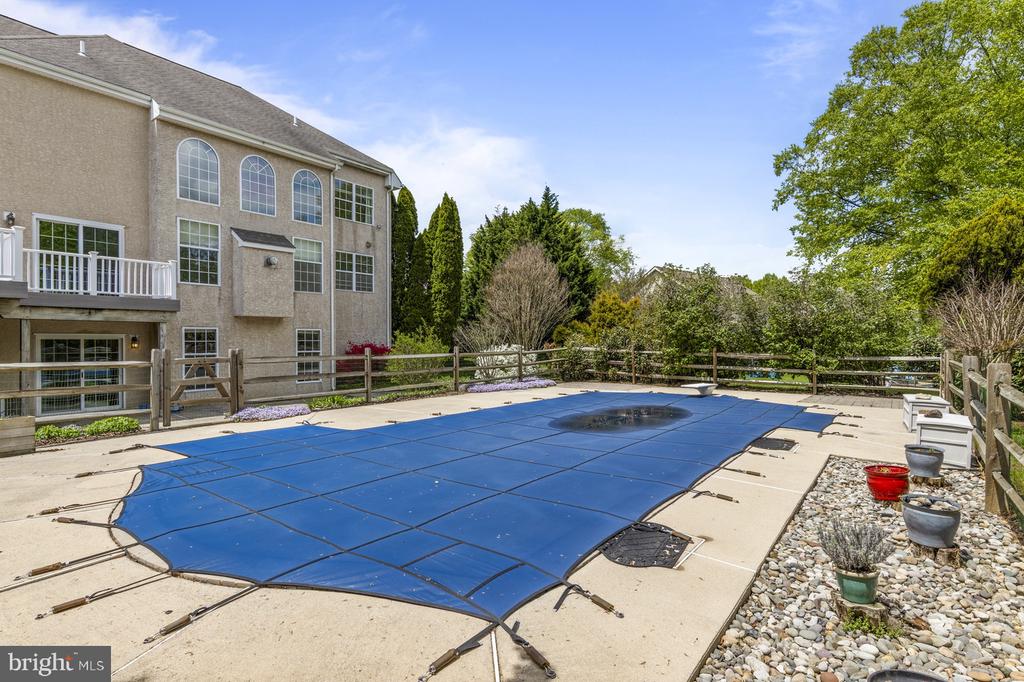 507 KELLEHER DRIVE