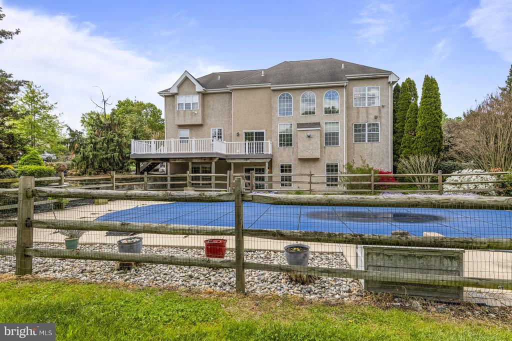 507 KELLEHER DRIVE