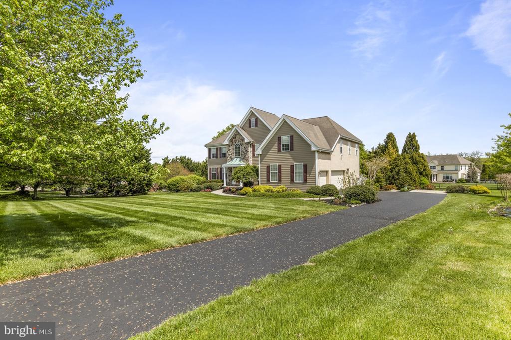 507 KELLEHER DRIVE