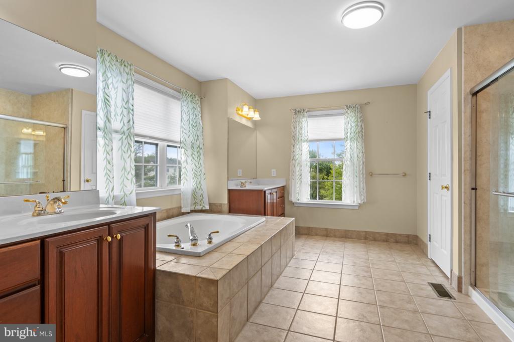 507 KELLEHER DRIVE