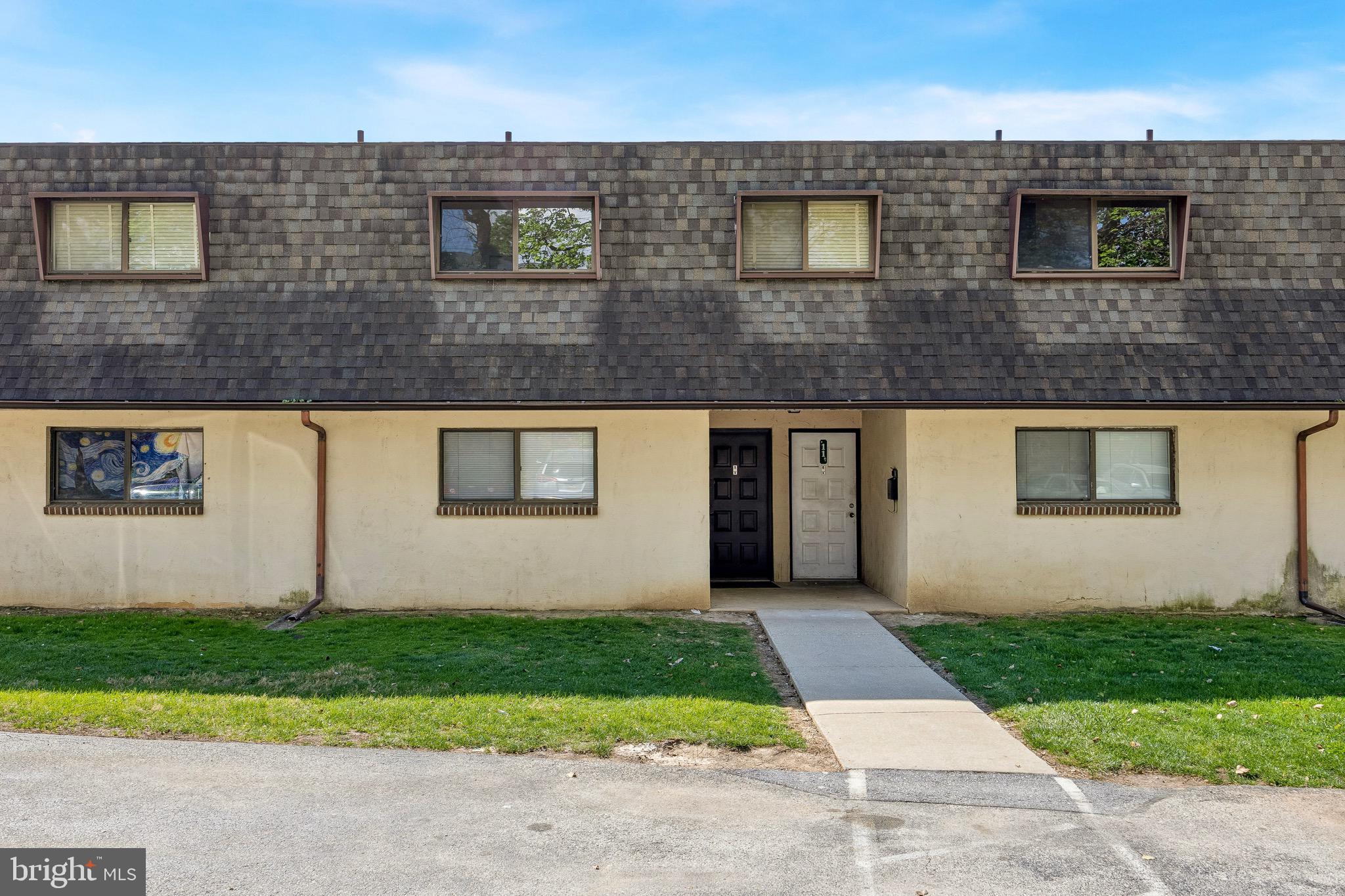 30 N WATERLOO ROAD 30