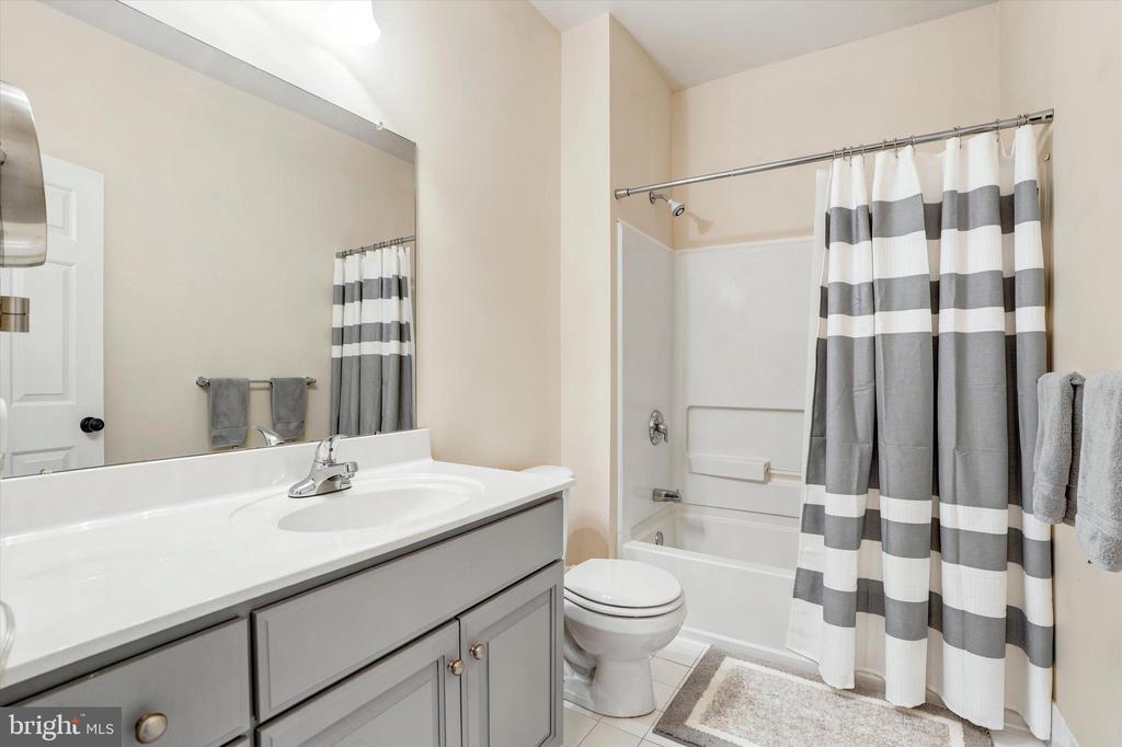 136 BRIDGE STREET Unit: 305