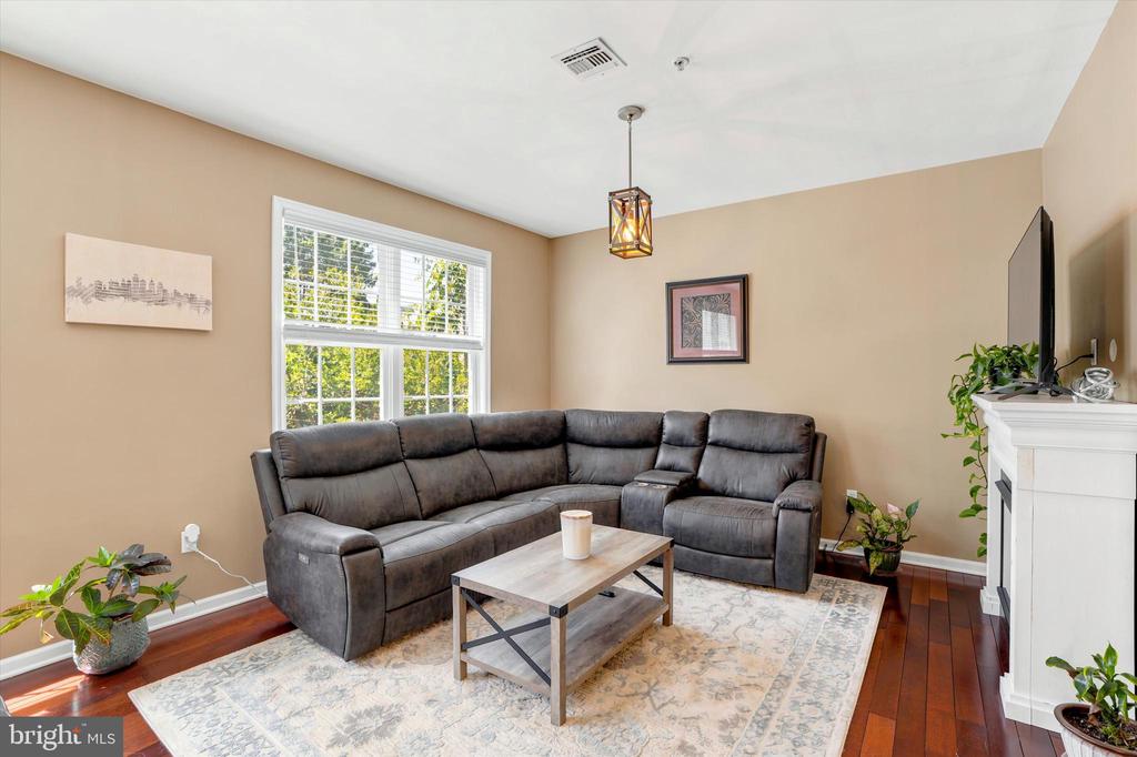 136 BRIDGE STREET Unit: 305