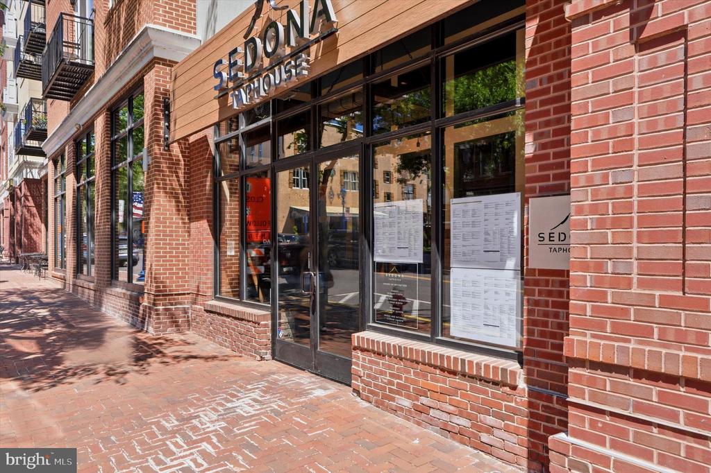 136 BRIDGE STREET Unit: 305