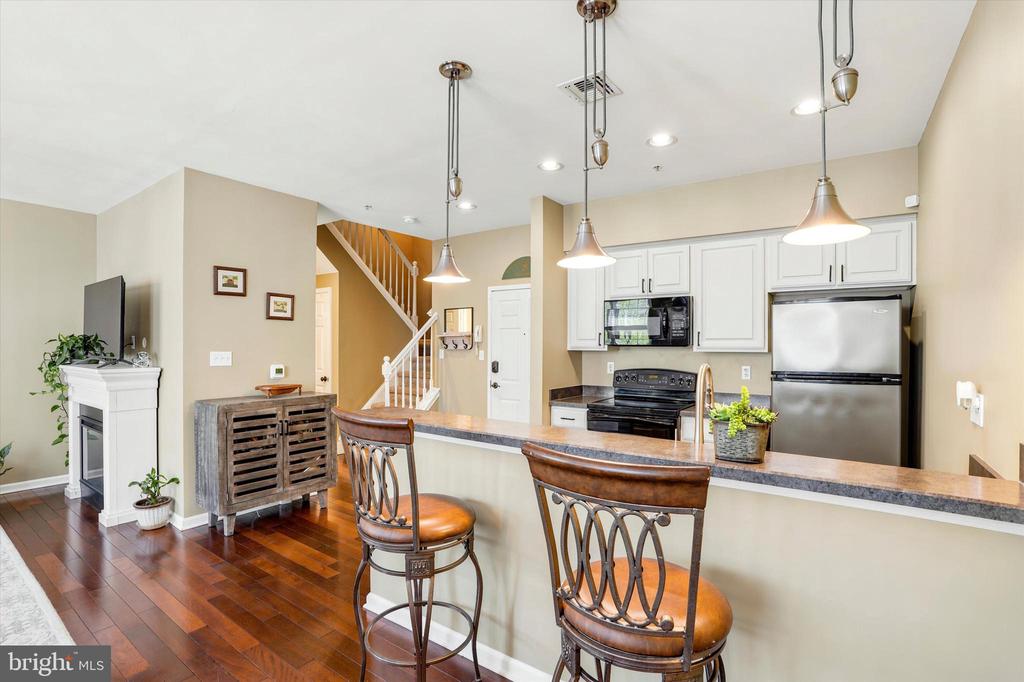 136 BRIDGE STREET Unit: 305