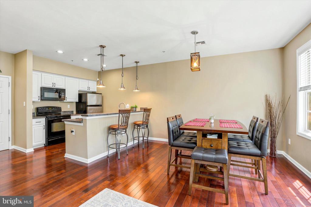 136 BRIDGE STREET Unit: 305