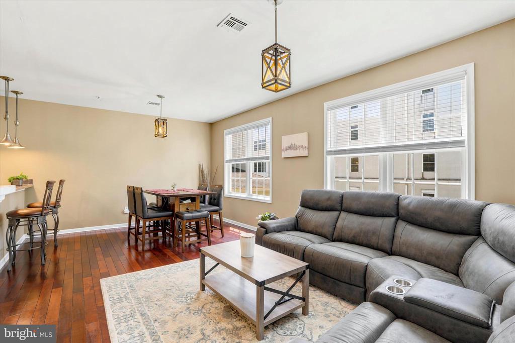 136 BRIDGE STREET Unit: 305