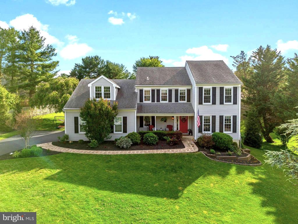 1110 COTSWOLD LANE