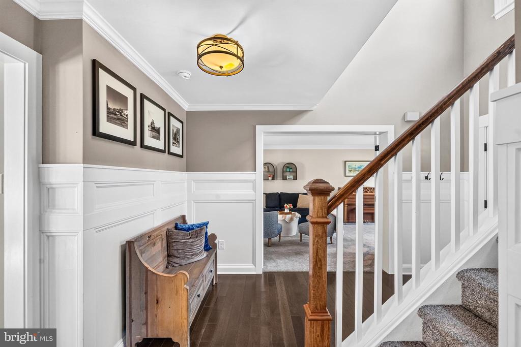 1110 COTSWOLD LANE