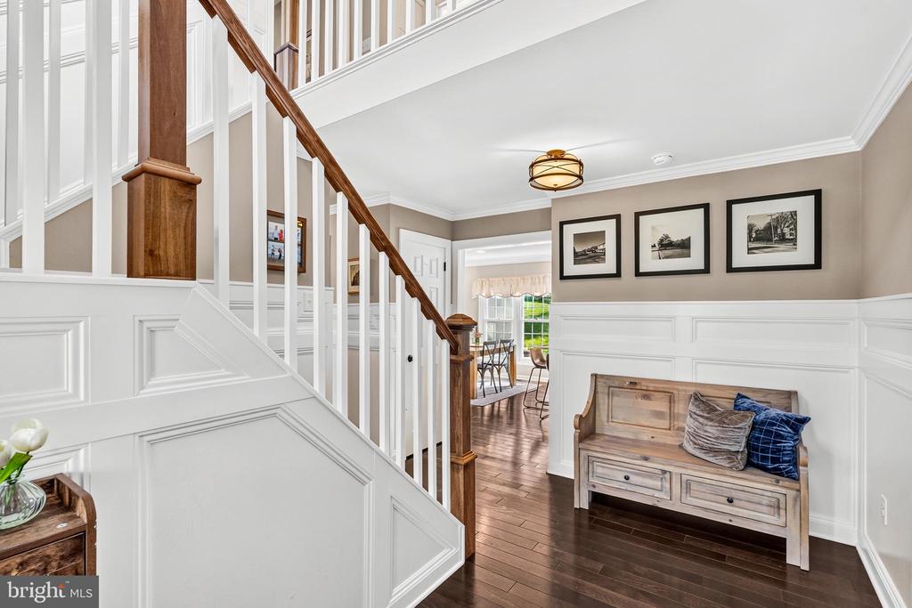1110 COTSWOLD LANE