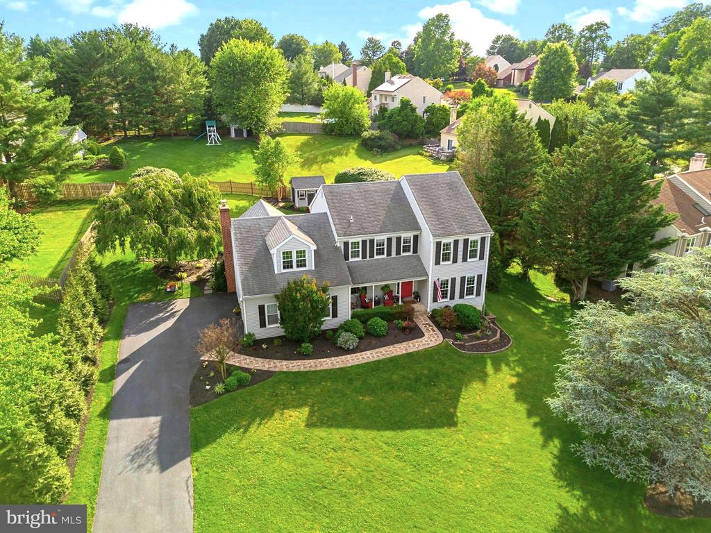 1110 COTSWOLD LANE
