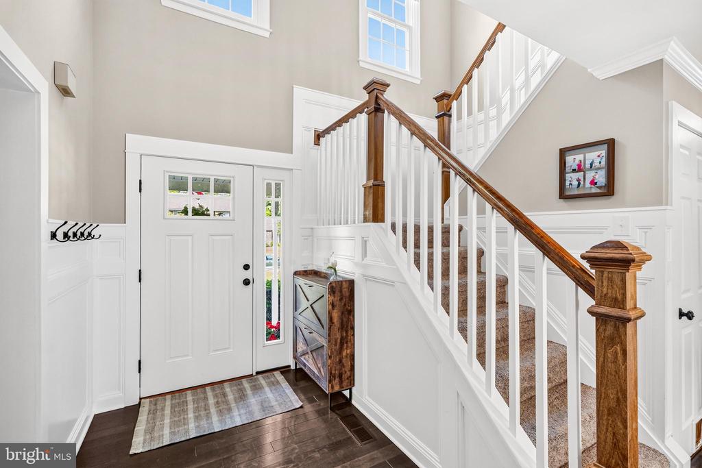 1110 COTSWOLD LANE