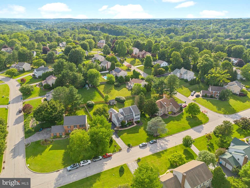 1110 COTSWOLD LANE