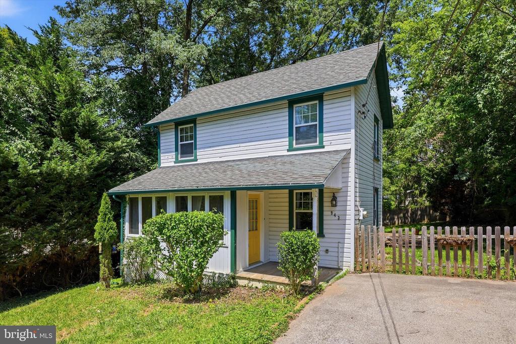 943 FAIRVIEW AVENUE