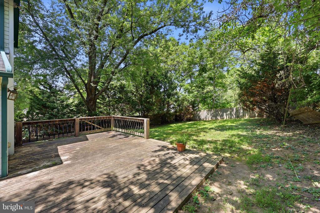 943 FAIRVIEW AVENUE