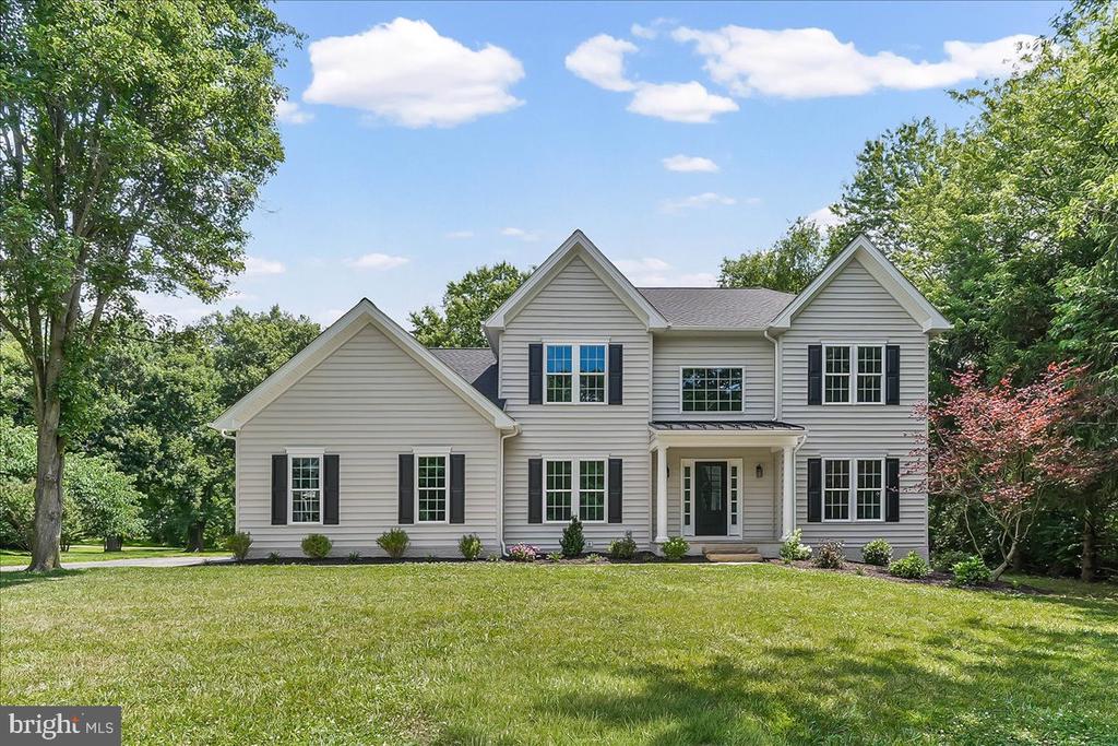 804 WAVERLY ROAD