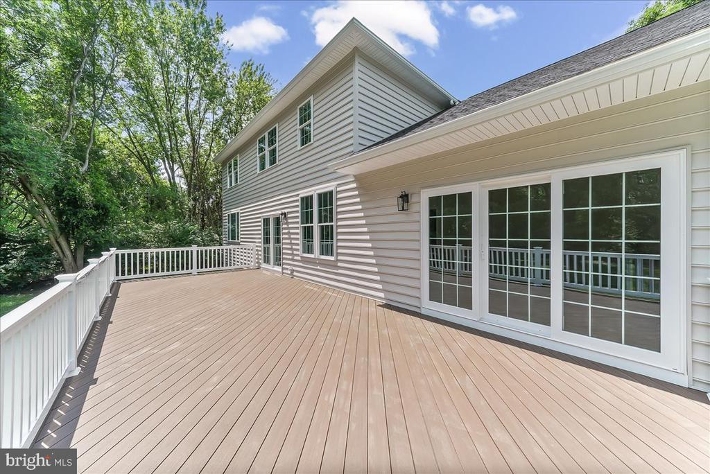 804 WAVERLY ROAD