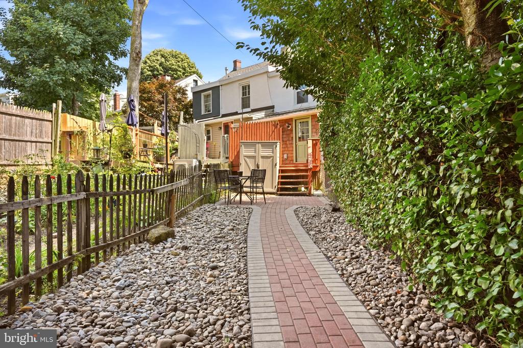 335 HANNUM AVENUE