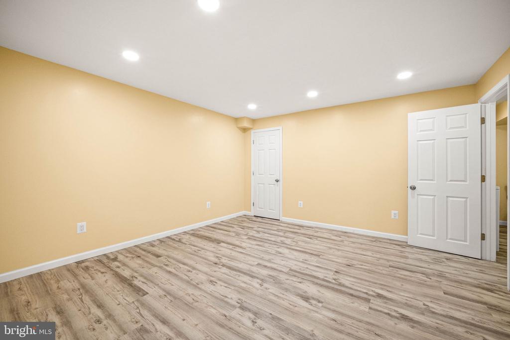 544 CORK CIRCLE