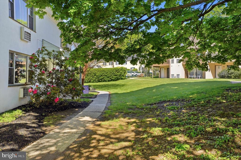 30 N WATERLOO ROAD Unit: 62