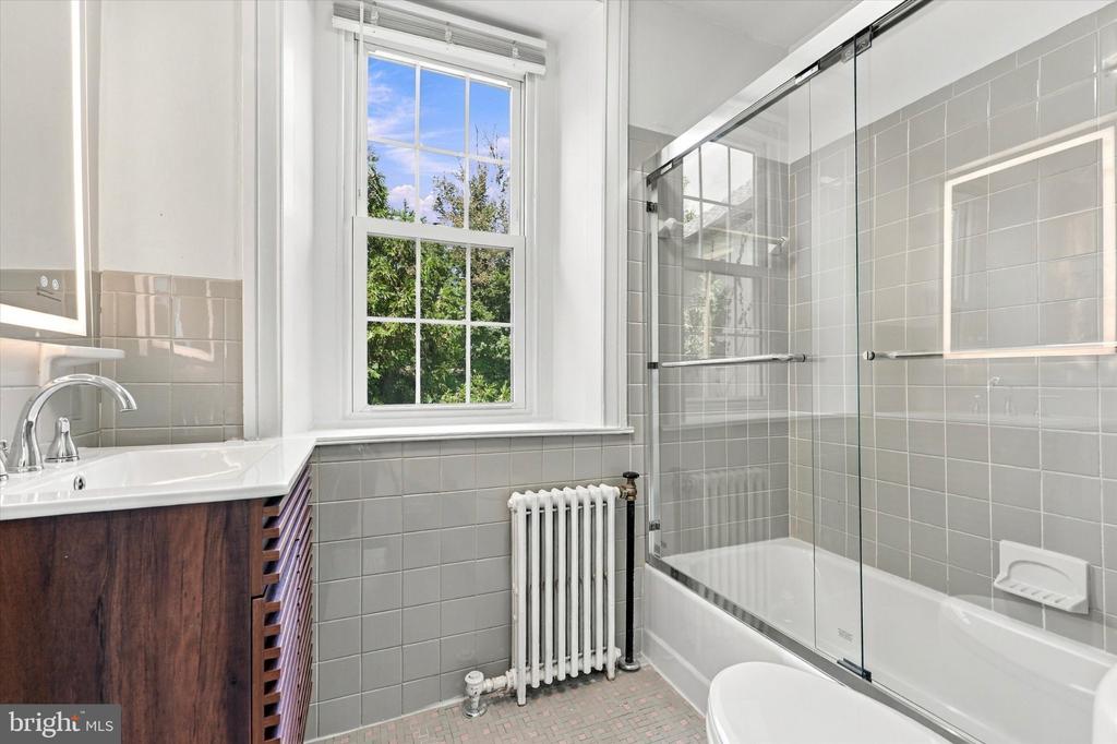 30 N WATERLOO ROAD Unit: 58
