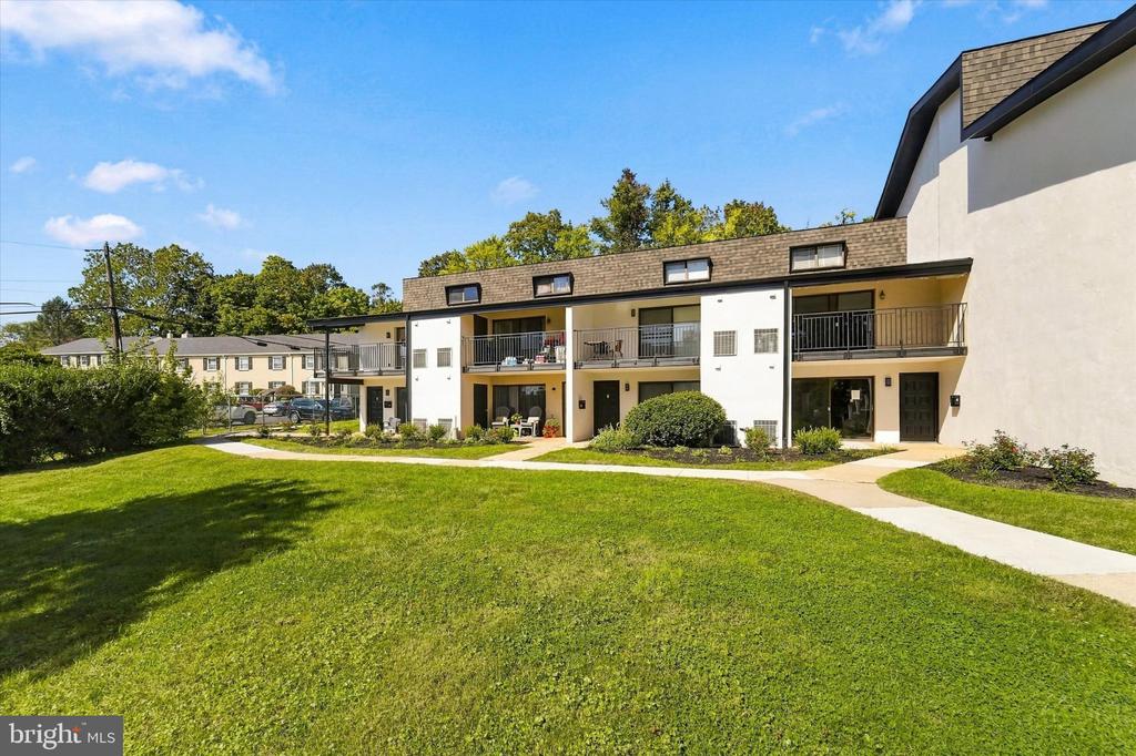 30 N WATERLOO ROAD Unit: 4