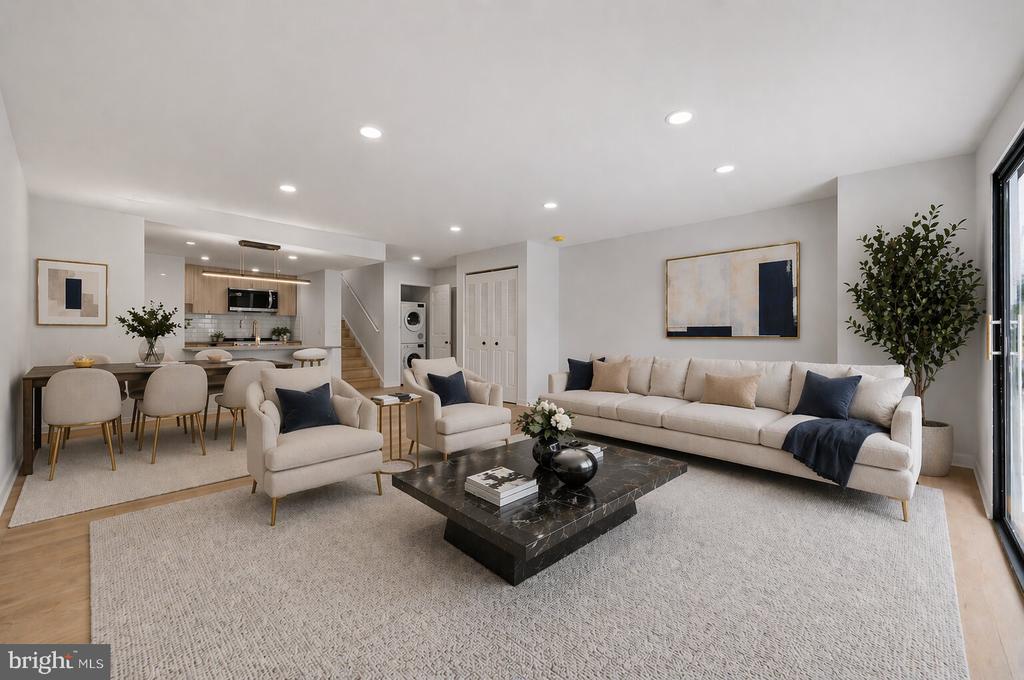 30 N WATERLOO ROAD Unit: 6