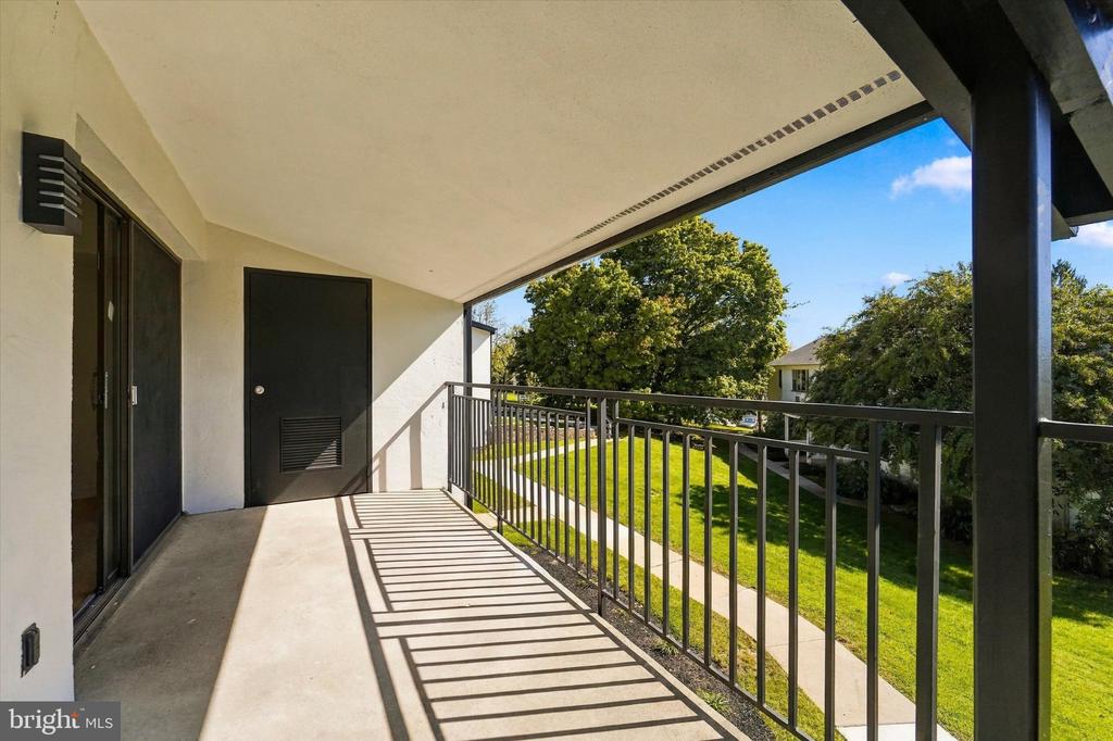 30 N WATERLOO ROAD Unit: 17