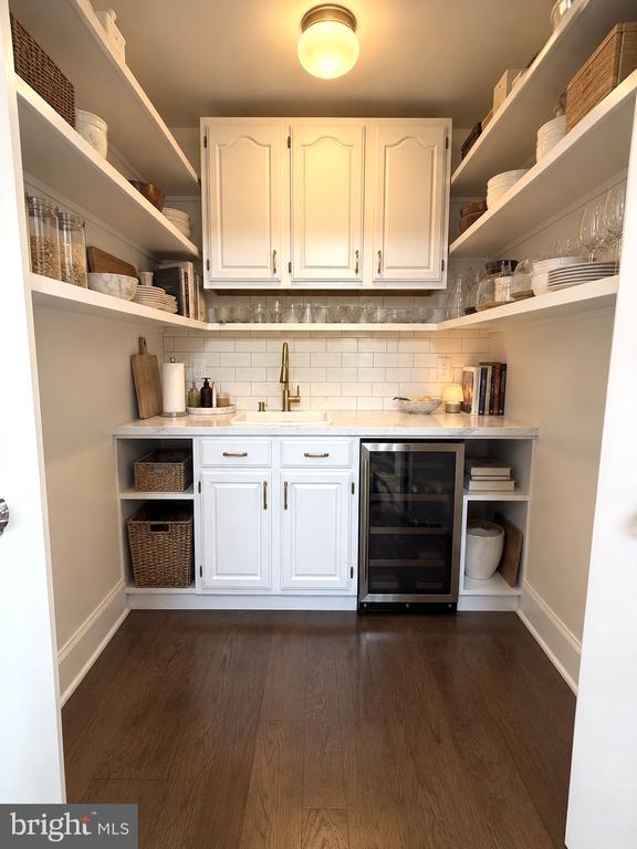 38 LAKEVIEW COURT Unit: 38