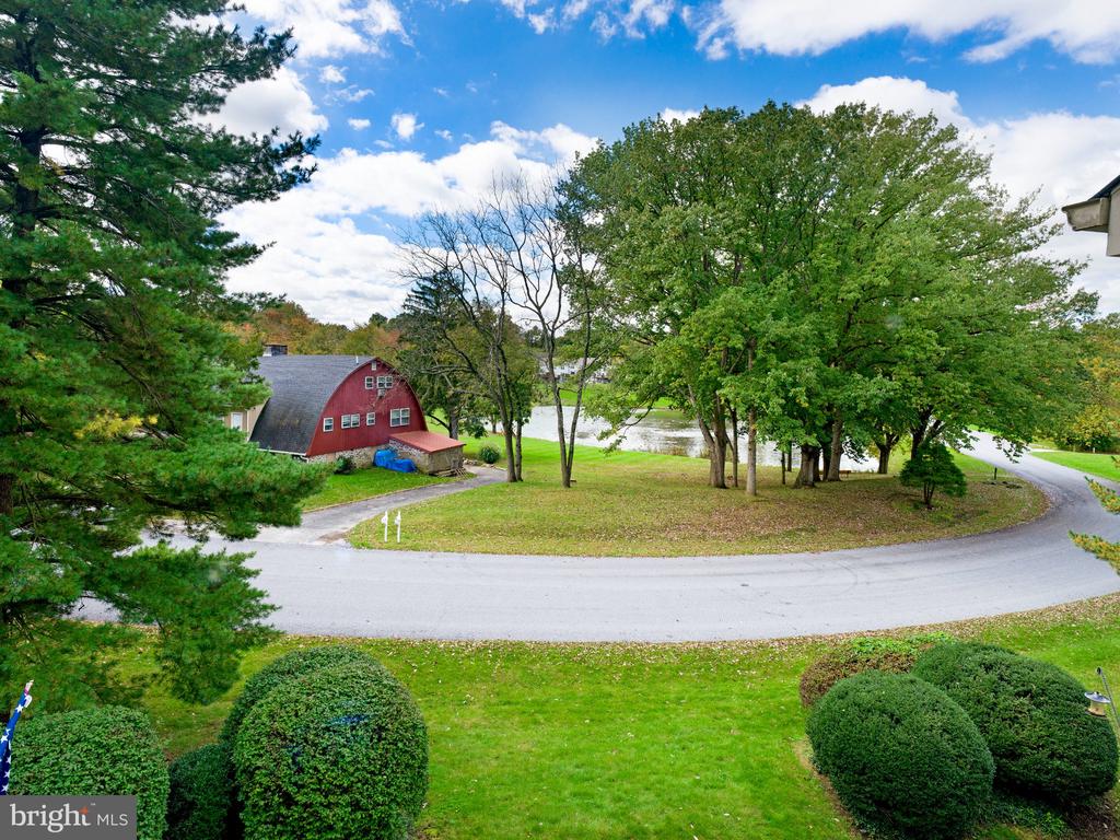 38 LAKEVIEW COURT Unit: 38