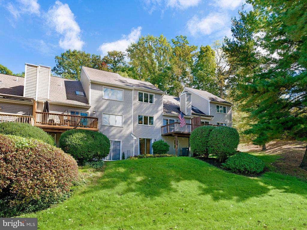38 LAKEVIEW COURT Unit: 38