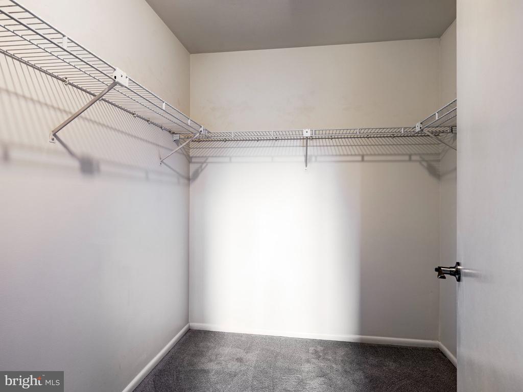 38 LAKEVIEW COURT Unit: 38