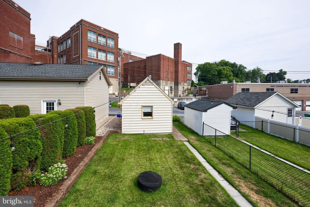 101 E AREBA AVENUE