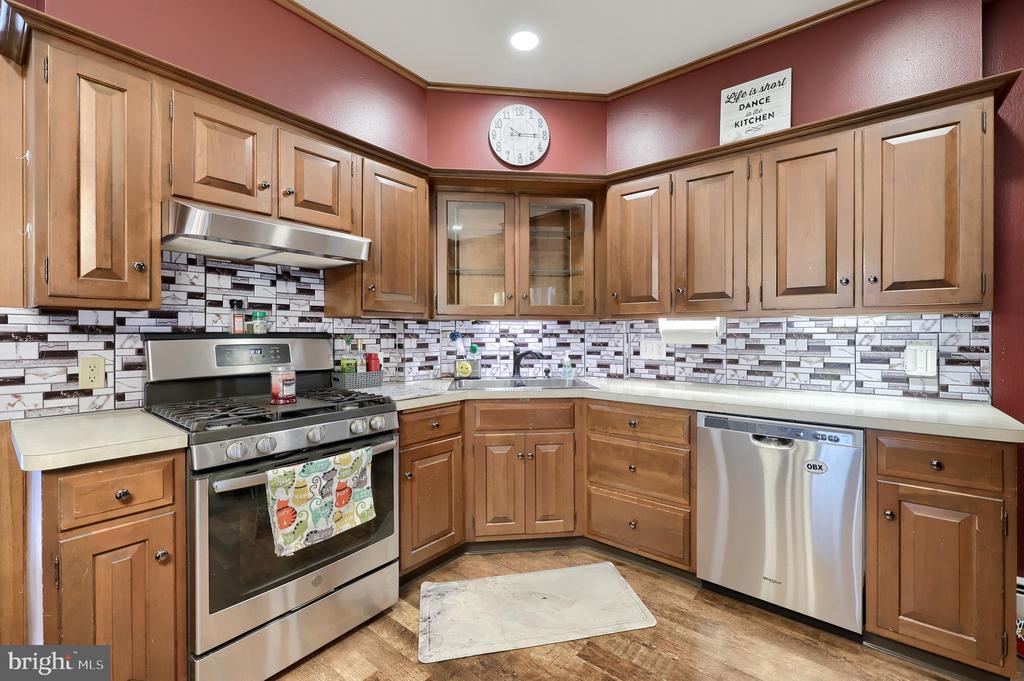 101 E AREBA AVENUE
