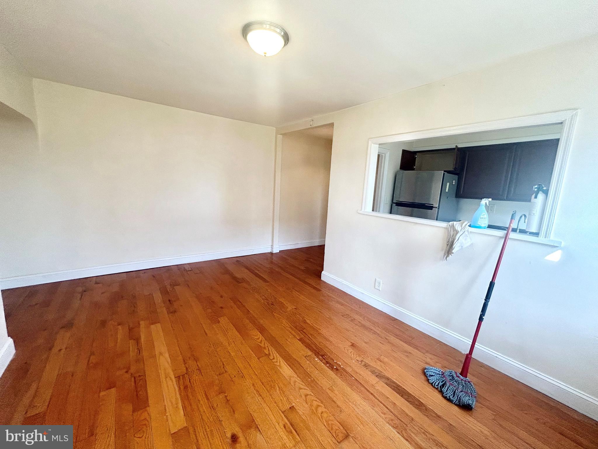 304 S MORRIS C