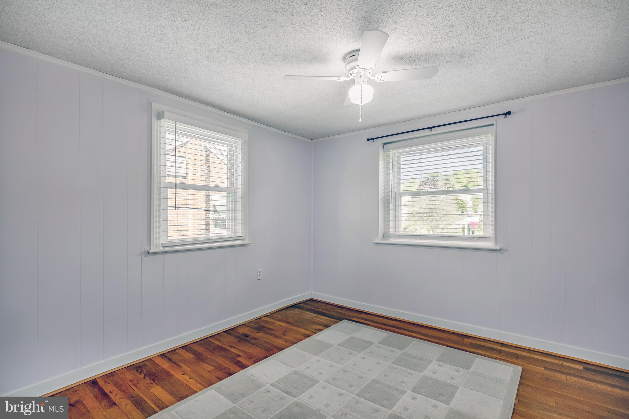 36 N BROOKSIDE ROAD