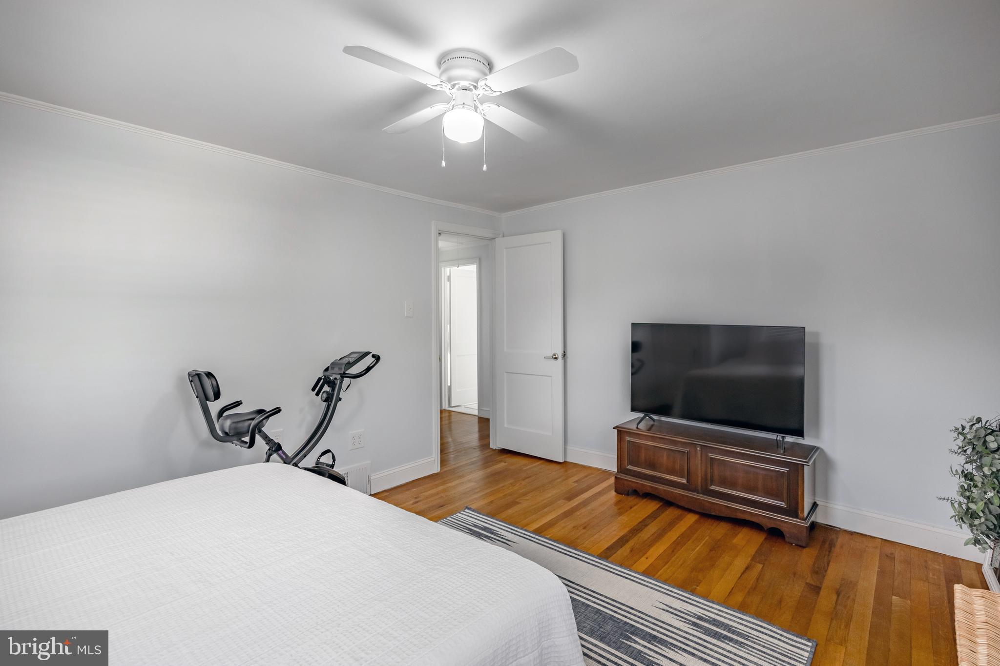 36 N BROOKSIDE ROAD