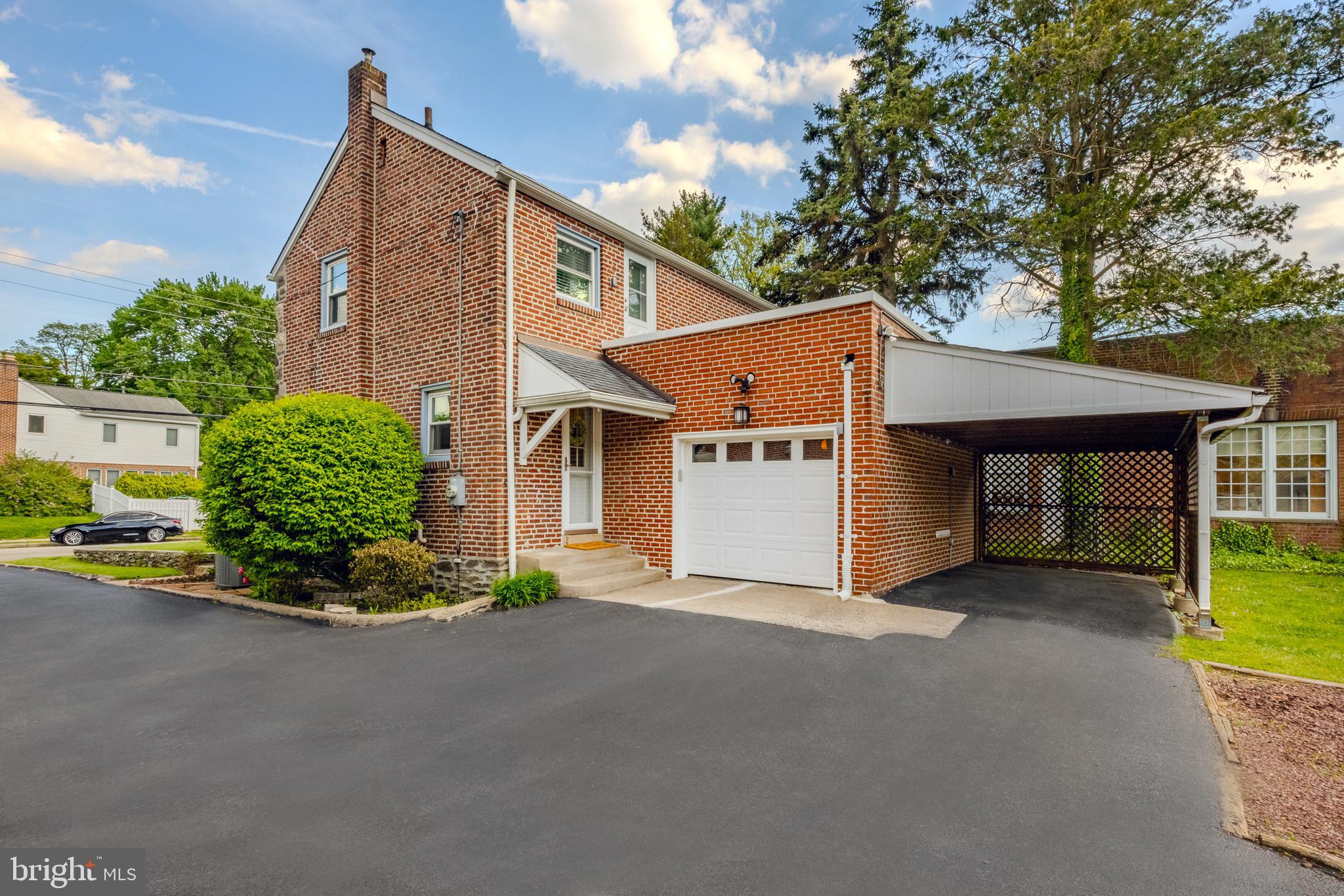 36 N BROOKSIDE ROAD