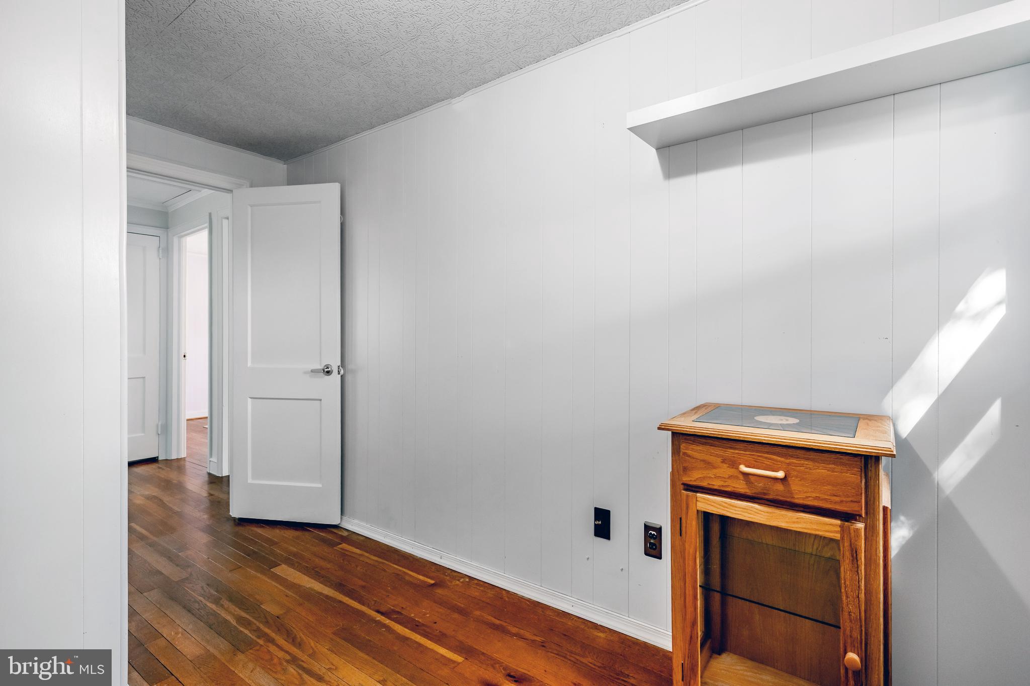 36 N BROOKSIDE ROAD