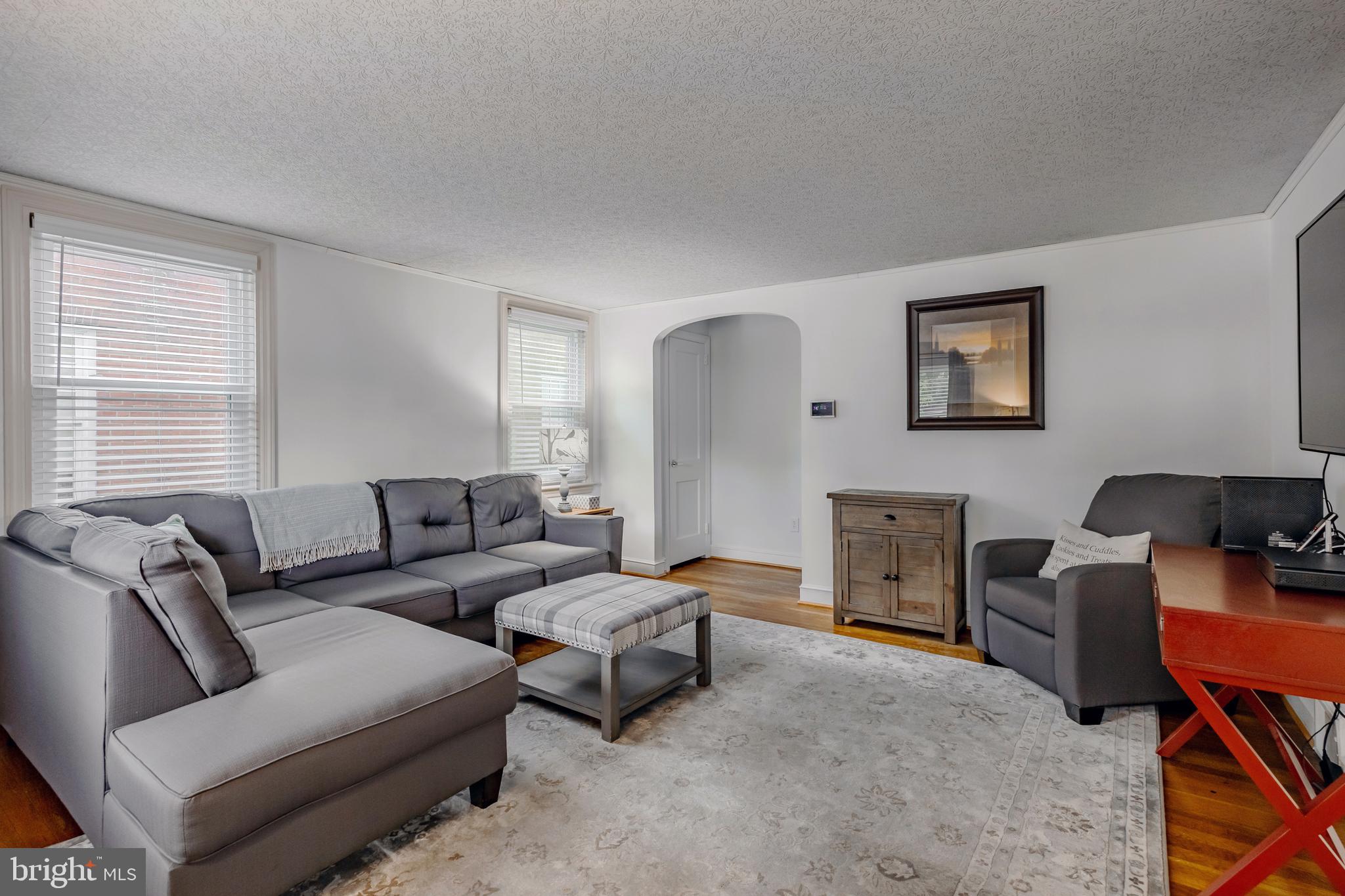 36 N BROOKSIDE ROAD