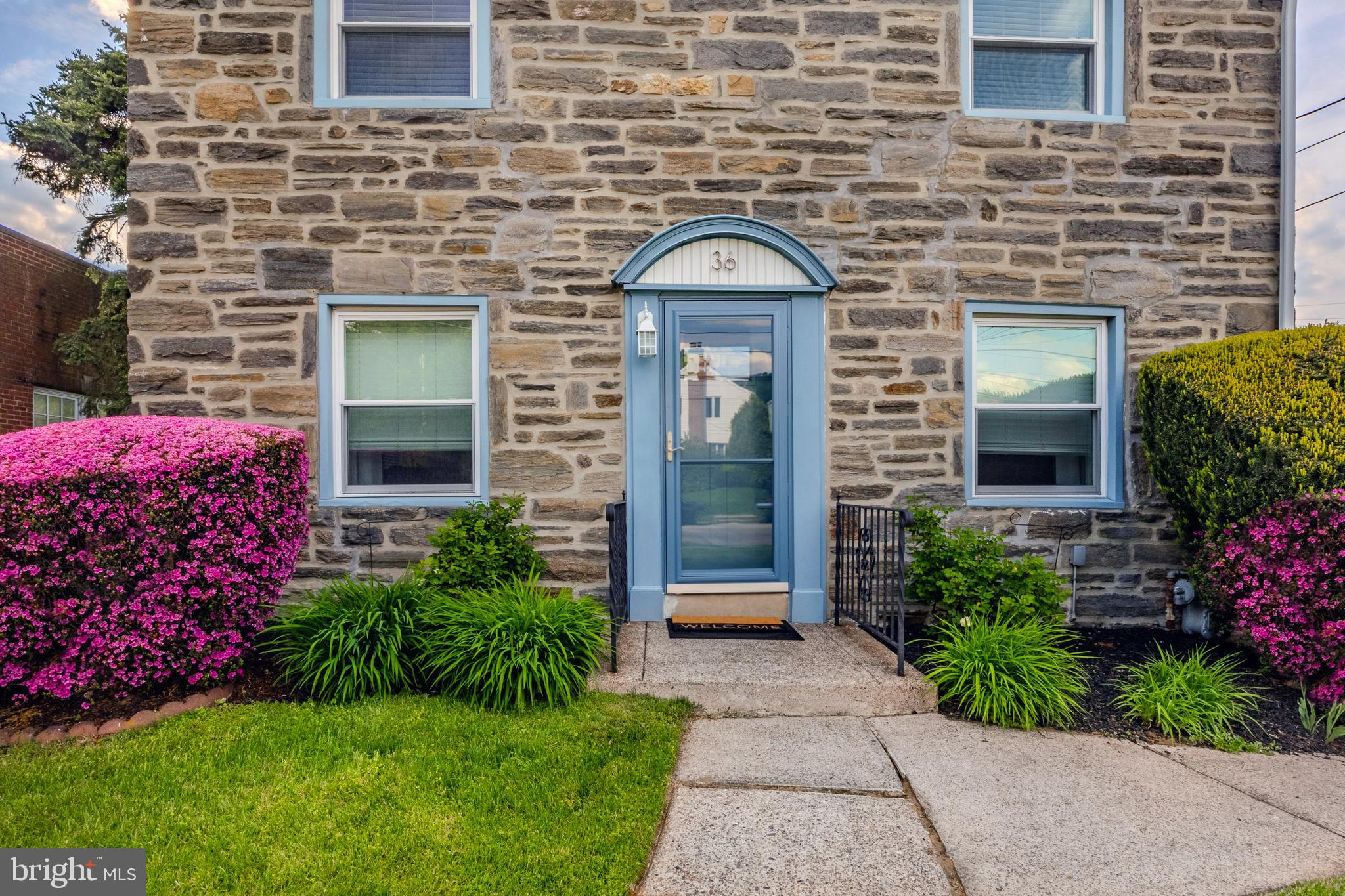 36 N BROOKSIDE ROAD