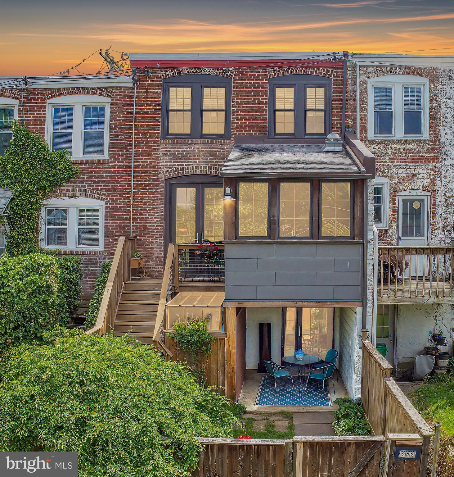 222 N ORANGE STREET